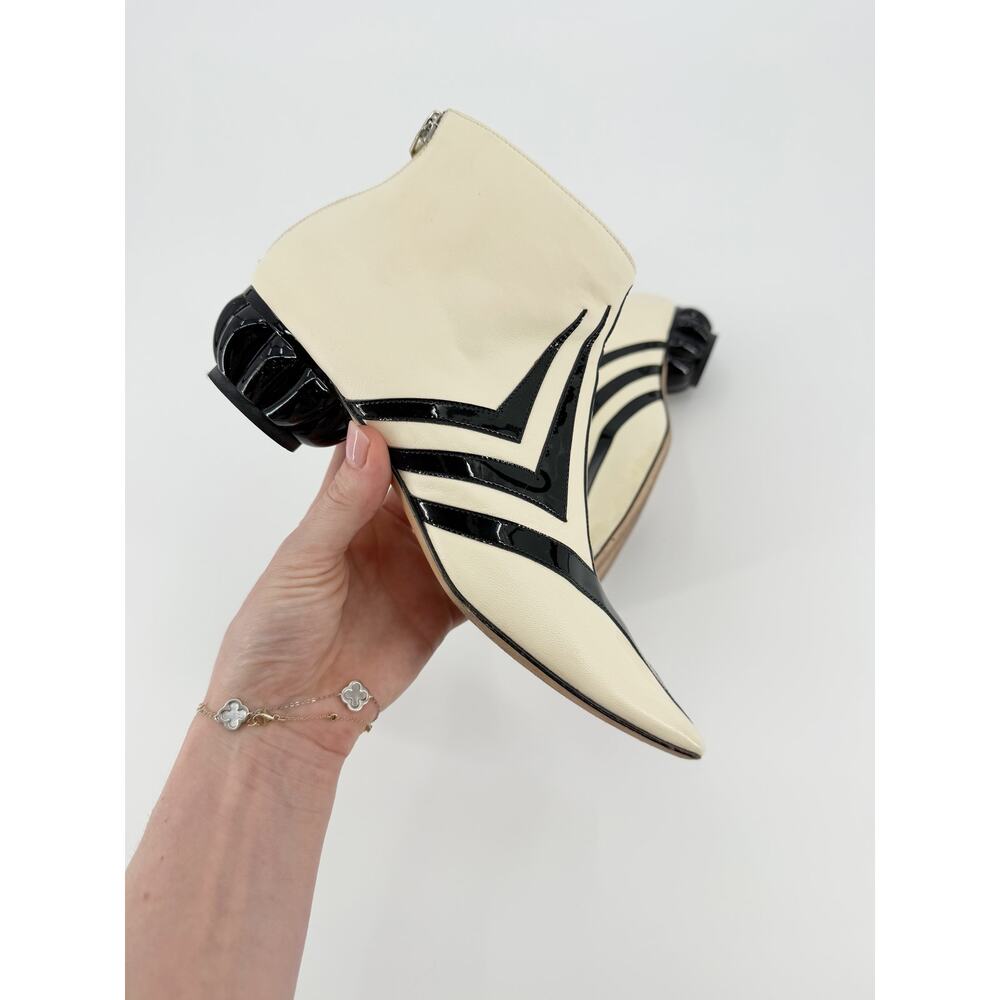 Chanel Ankle Boots Black Ivory Patent Leather Square Toe Heritage 37 2012 Runway - Picture 4 of 11